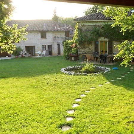 Hotel La Roane Yoga & Creativity Center *