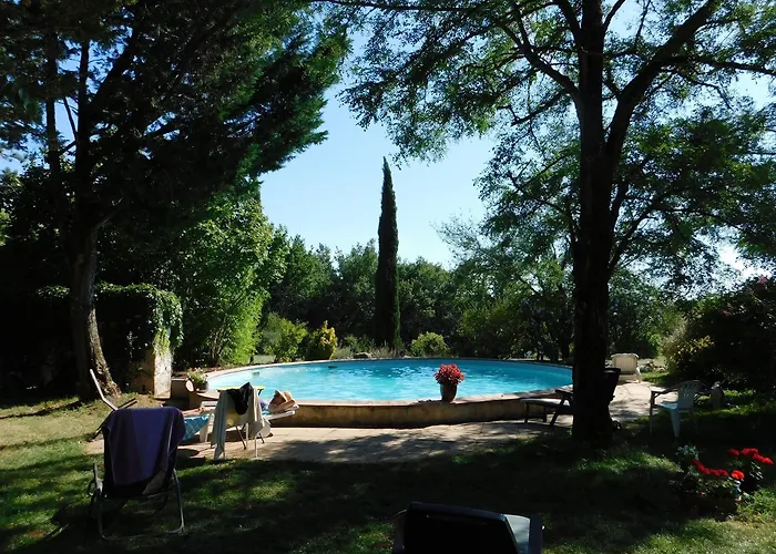 Hotel La Roane Yoga & Creativity Center *