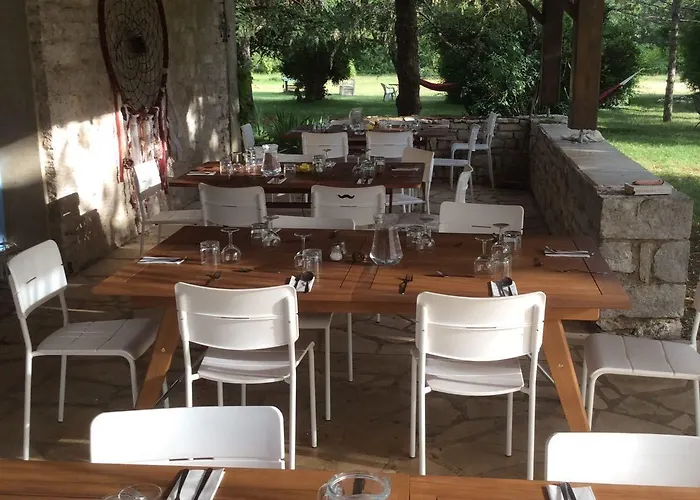 Hotel La Roane Yoga & Creativity Center