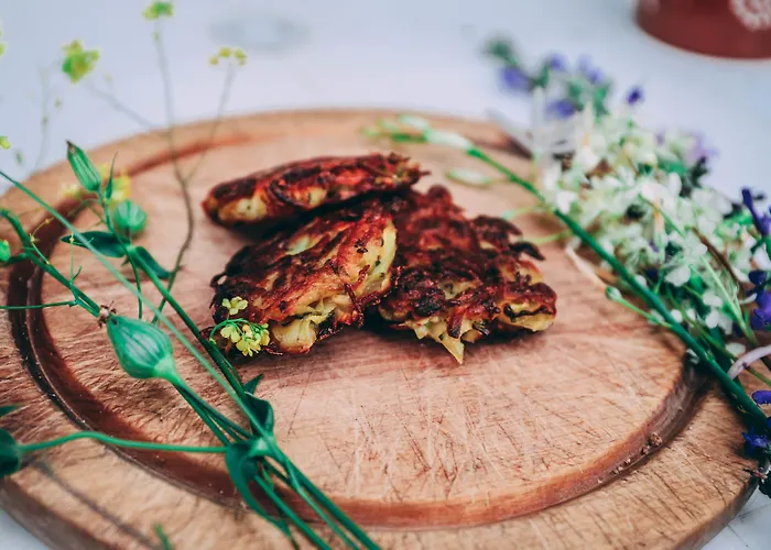 La Roane Yoga & Creativity Center Hotel